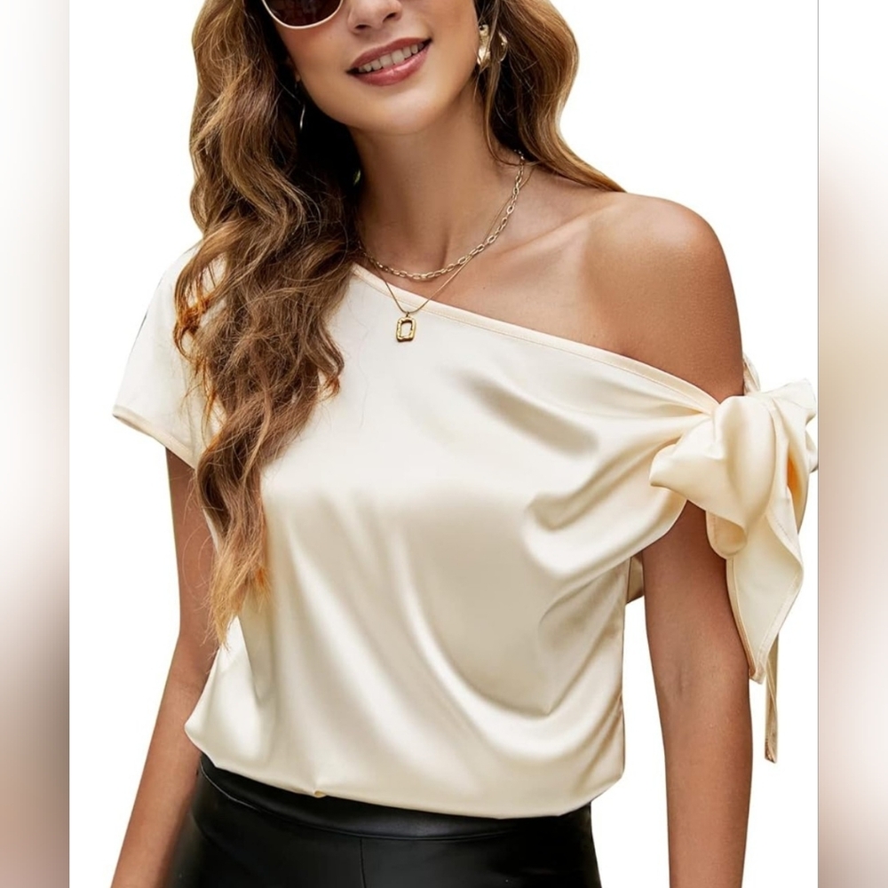 Off Shoulder Satin blouse in Champagne